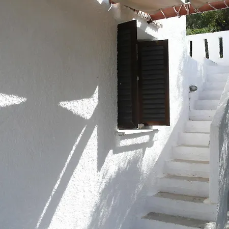 Stefanos Garden Apartment *